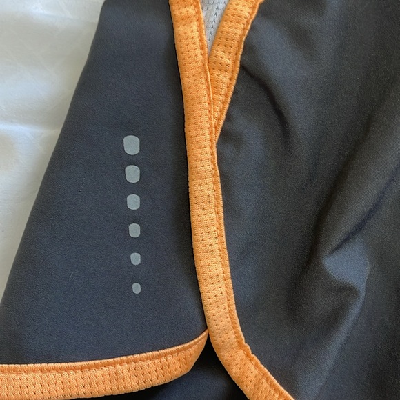 The North Face Running Short XS - Picture 3 of 9